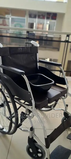 Almunium Commod Wheelchair;Wheelchair;Wheelchair;Wheelchair;