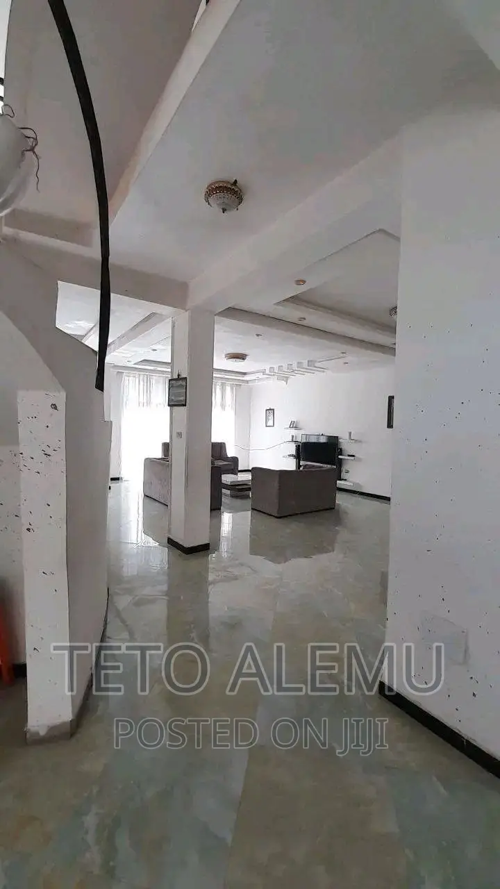 5bdrm Villa in House For Sale, Nifas Silk-Lafto for sale