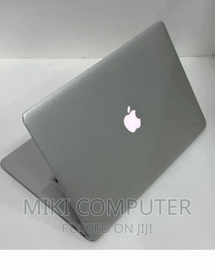 New Laptop Apple MacBook Pro 2013 8GB Intel Core I7 SSD 500GB