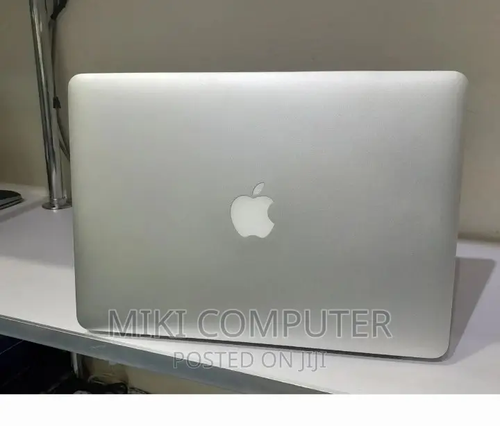 New Laptop Apple MacBook Air 2015 4GB Intel Core I5 SSD 256GB