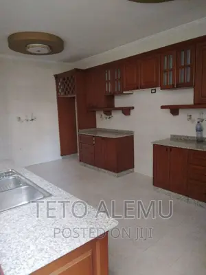 8bdrm House in House For Sale, Nifas Silk-Lafto for sale