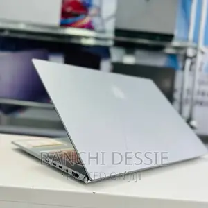 Photo - New Laptop Asus 16GB Intel Core I7 SSD 512GB