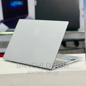 New Laptop Asus 16GB Intel Core I7 SSD 512GB