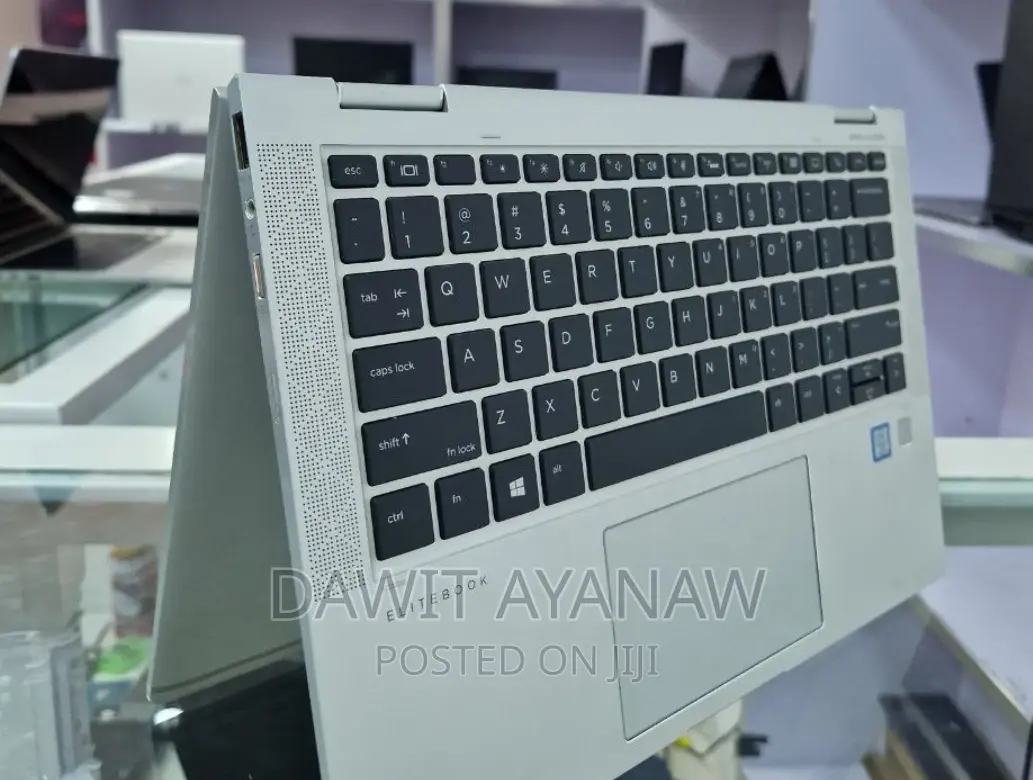 New Laptop HP EliteBook X360 1030 G2 8GB Intel Core I5 SSD 512GB