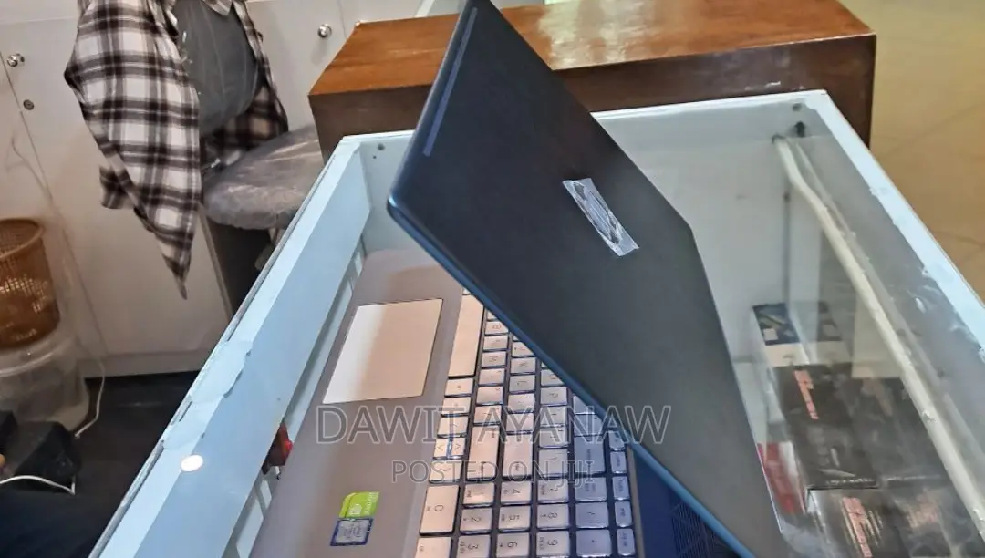 New Laptop HP Pavilion 15 8GB Intel Core I5 SSD 512GB