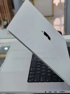 New Laptop Apple MacBook Pro 2021 M1 16GB Intel Core I7 SSD 512GB