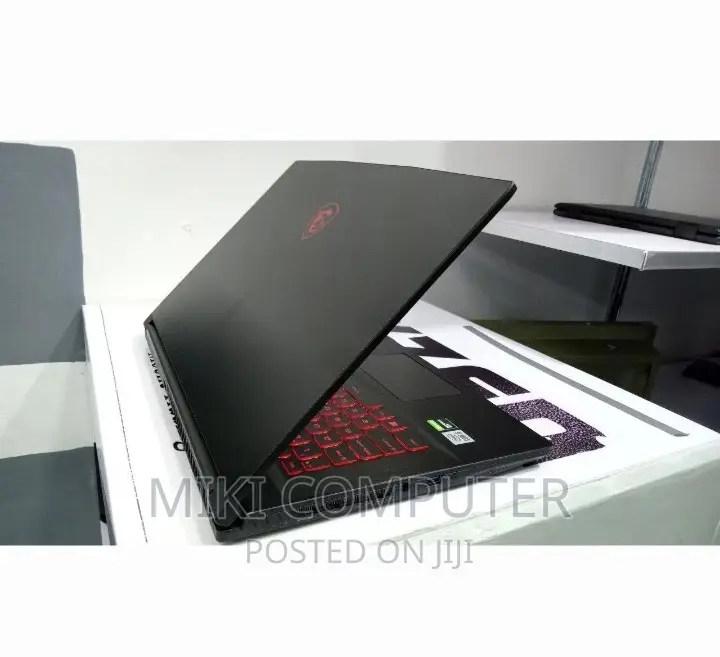 New Laptop MSI 8GB Intel Core I5 SSD 256GB