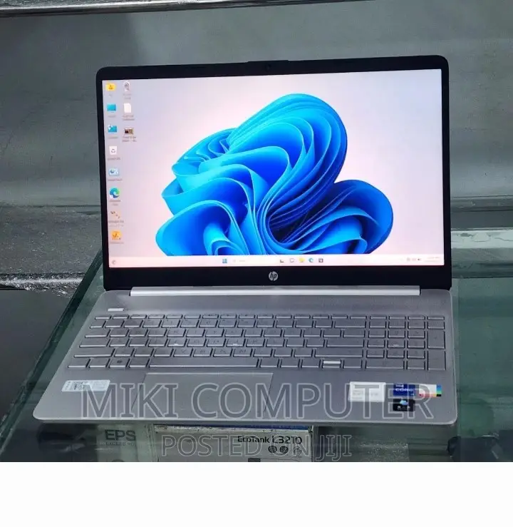 New Laptop HP Stream Notebook 16GB Intel Core I7 SSD 512GB