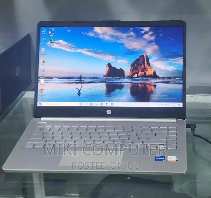 New Laptop HP Stream Notebook 8GB Intel Core i5 SSD 512GB