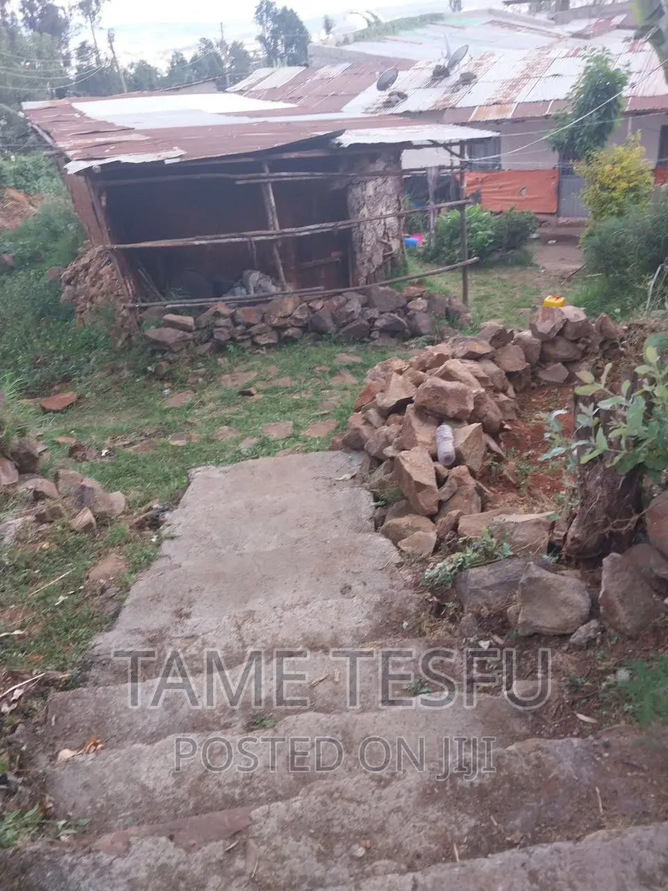 Furnished 2bdrm House in Yeka Kollejjii for sale