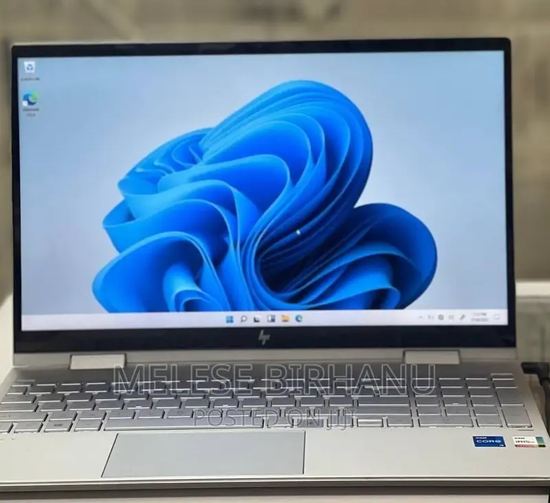 New Laptop HP Envy X360 8GB Intel Core I5 SSD 512GB