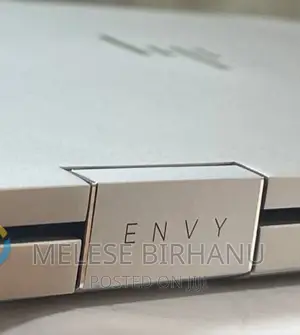 New Laptop HP Envy X360 8GB Intel Core I5 SSD 512GB