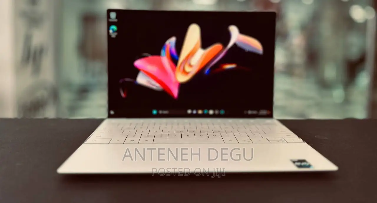 New Laptop Dell XPS 13 16GB Intel Core I7 SSD 512GB