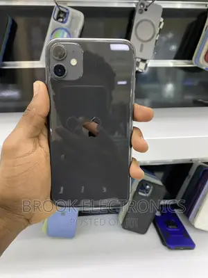 Apple iPhone 11 64 GB Black