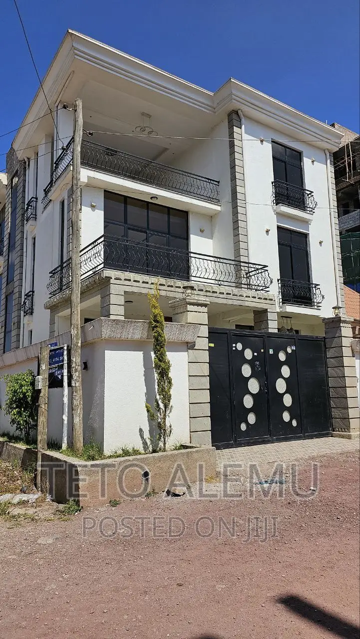 7bdrm House in For Sale House, Bole for sale