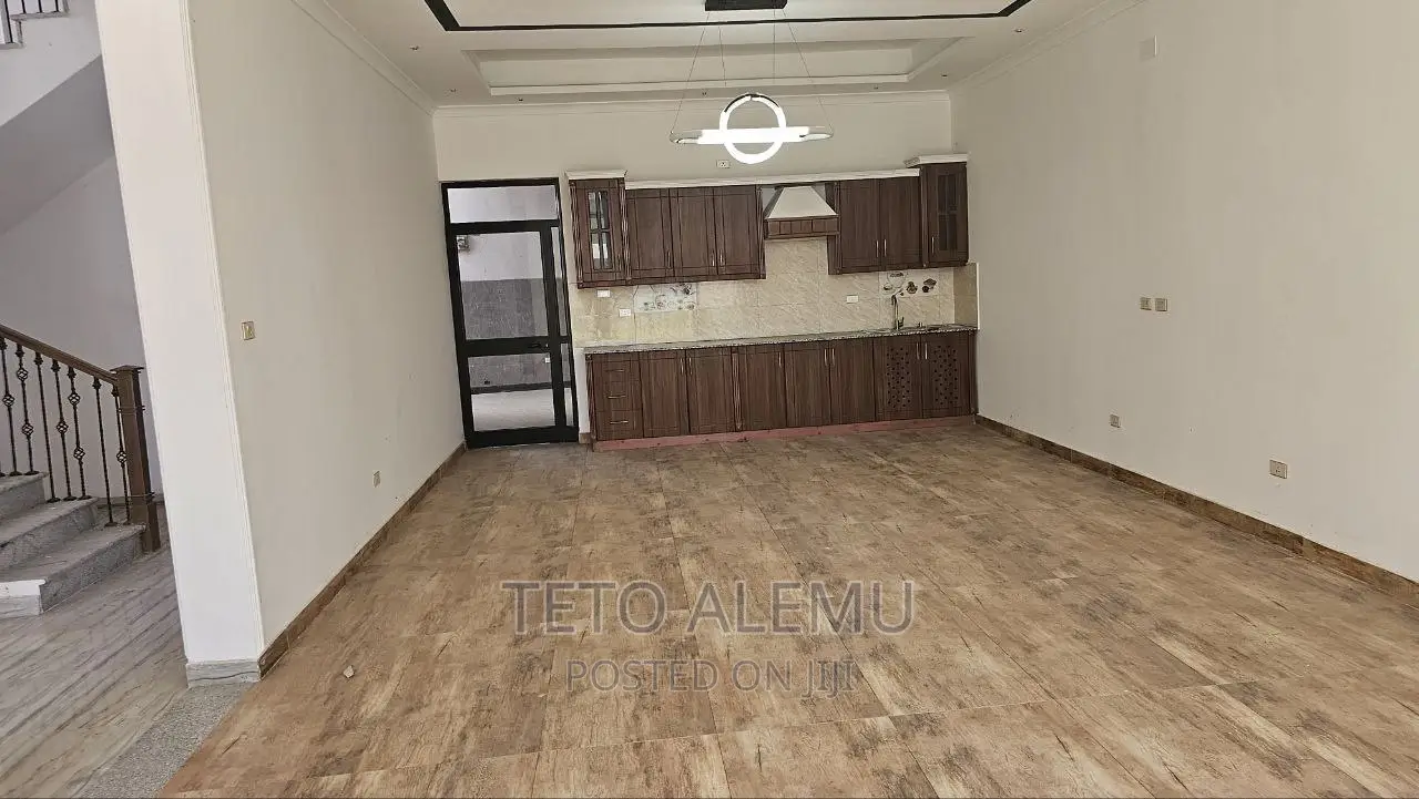 7bdrm House in For Sale House, Bole for sale