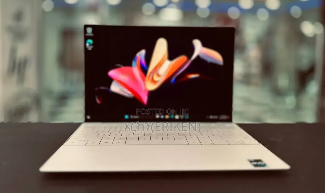 New Laptop Dell XPS 13 16GB Intel Core I7 SSD 512GB