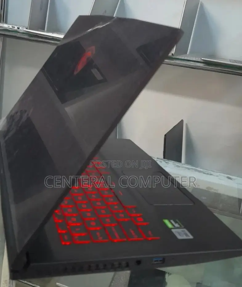 New Laptop MSI GF63 16GB Intel Core I5 SSD 512GB