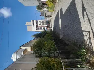Furnished 4bdrm House in አስቸካይ የሚሸጥ ቤት ቤተል, Arada for sale