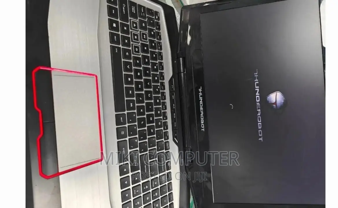 New Laptop 8GB Intel Core I5 SSD 256GB