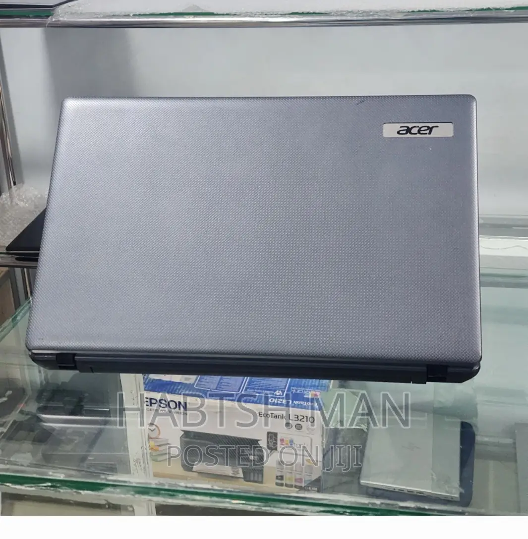 New Laptop Acer AS5755 4GB Intel Core 2 Quad HDD 500GB