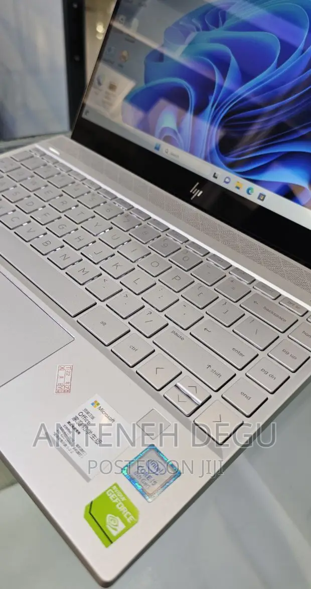 New Laptop HP Envy 14 8GB Intel Core I5 SSD 512GB