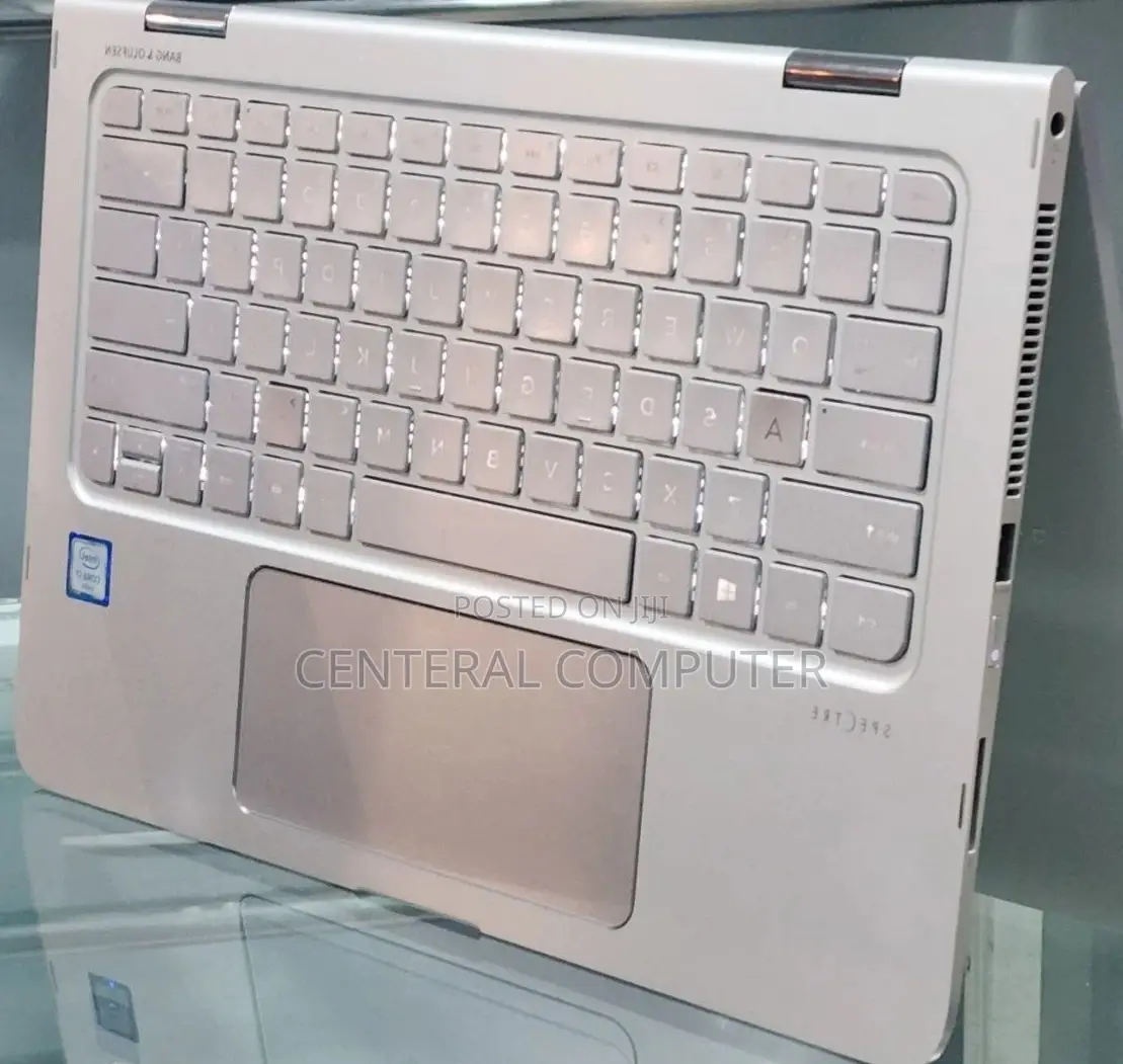 New Laptop HP X360 310 G2 8GB Intel Core I7 SSD 512GB