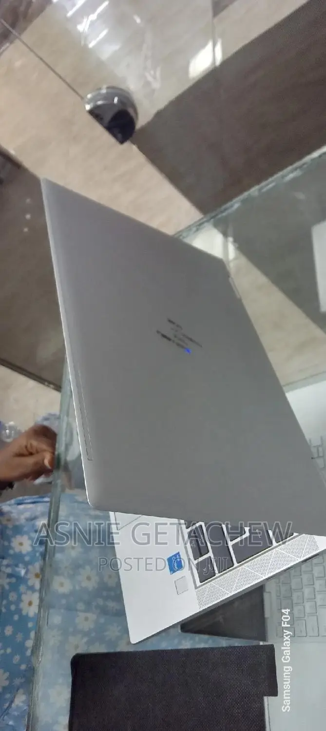 New Laptop HP Envy X360 8GB Intel Core I7 SSD 1T