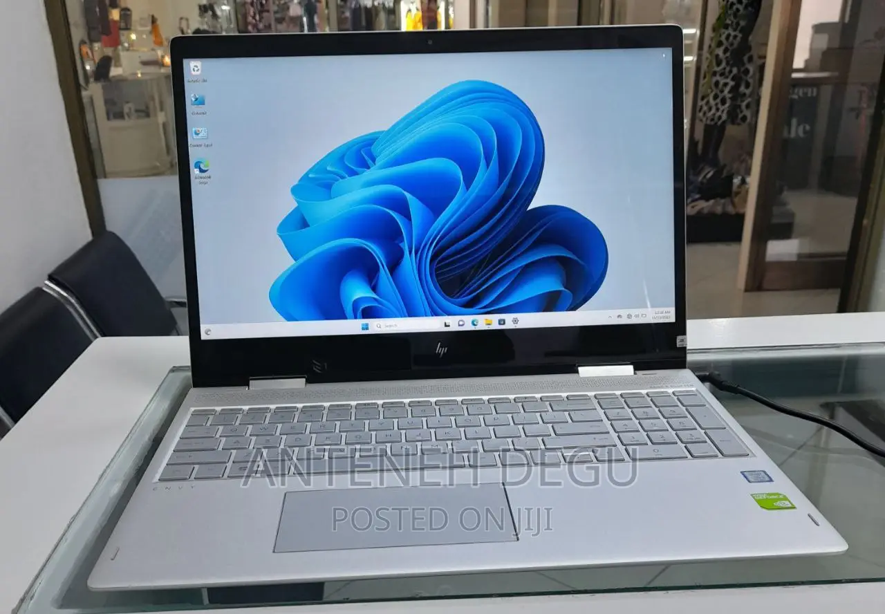 New Laptop HP Envy X360 16GB Intel Core I5 SSD 512GB