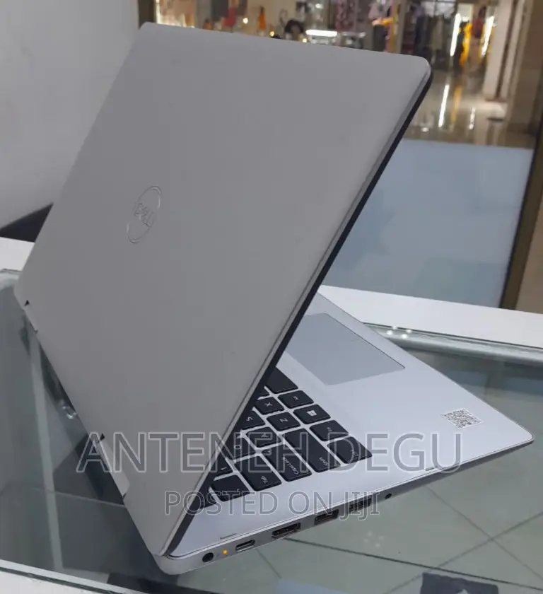 New Laptop Dell Inspiron 15 8GB Intel Core I5 SSD 256GB