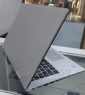 New Laptop Dell Inspiron 15 8GB Intel Core I5 SSD 256GB