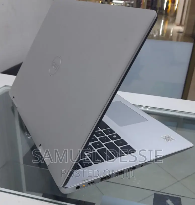 New Laptop Dell Inspiron 15 8GB Intel Core I5 SSD 256GB