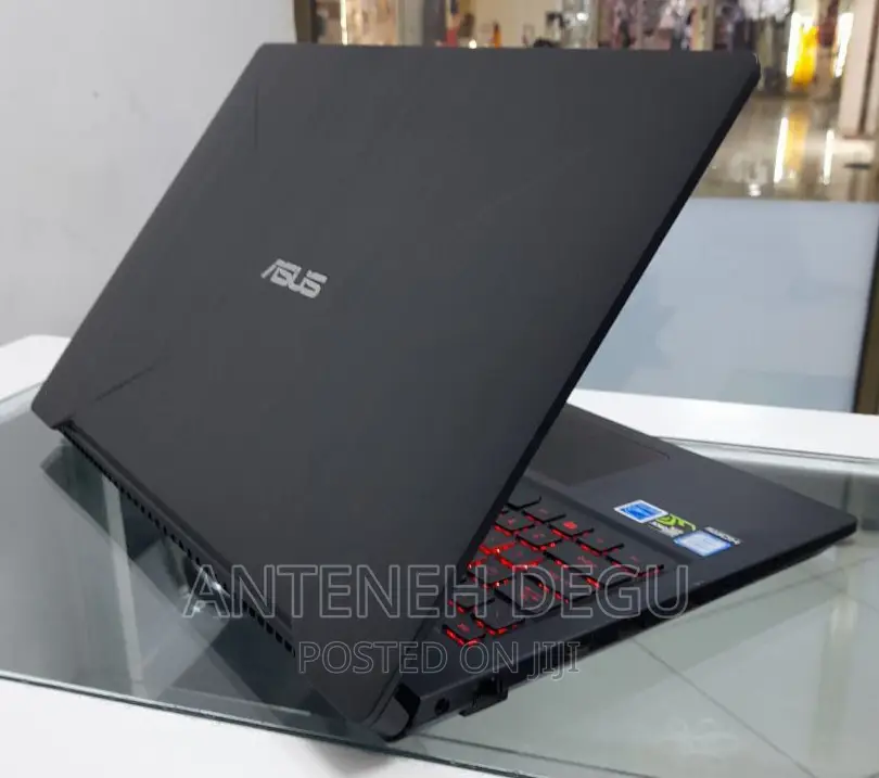 New Laptop Asus ROG Strix G15 8GB Intel Core I7 HDD+SSD 1T
