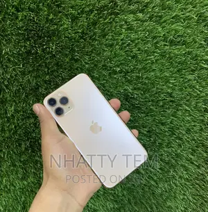 Photo - Apple iPhone 11 Pro 64 GB Gold