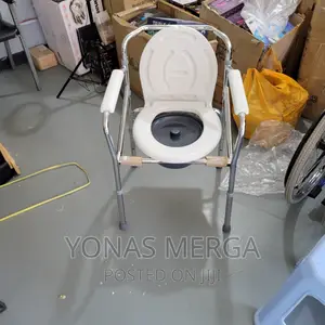 Commode Chair/ Mediva Commode Chair MHL 3002