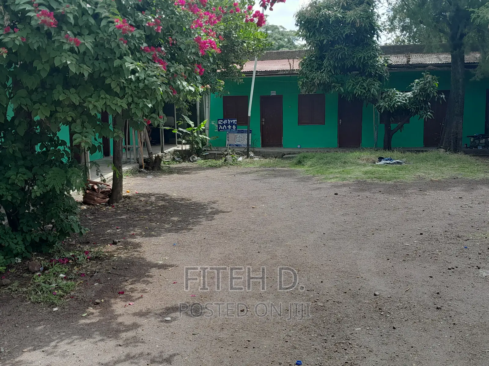 500 M2 Compound in Adama Town