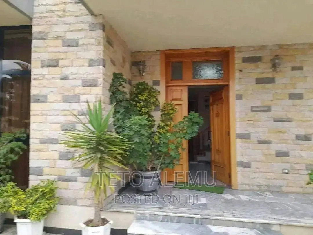 5bdrm House in House For Sale, Bole for sale