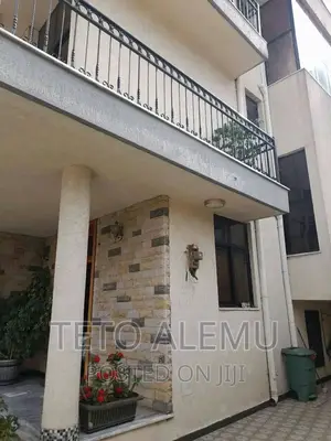 5bdrm House in House For Sale, Bole for sale