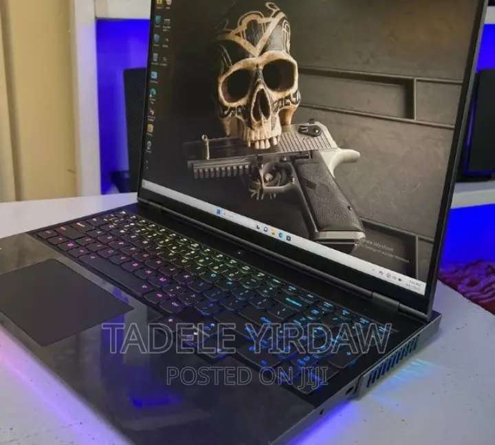 New Laptop Lenovo Legion 7 32GB AMD Ryzen 9 SSD 1T