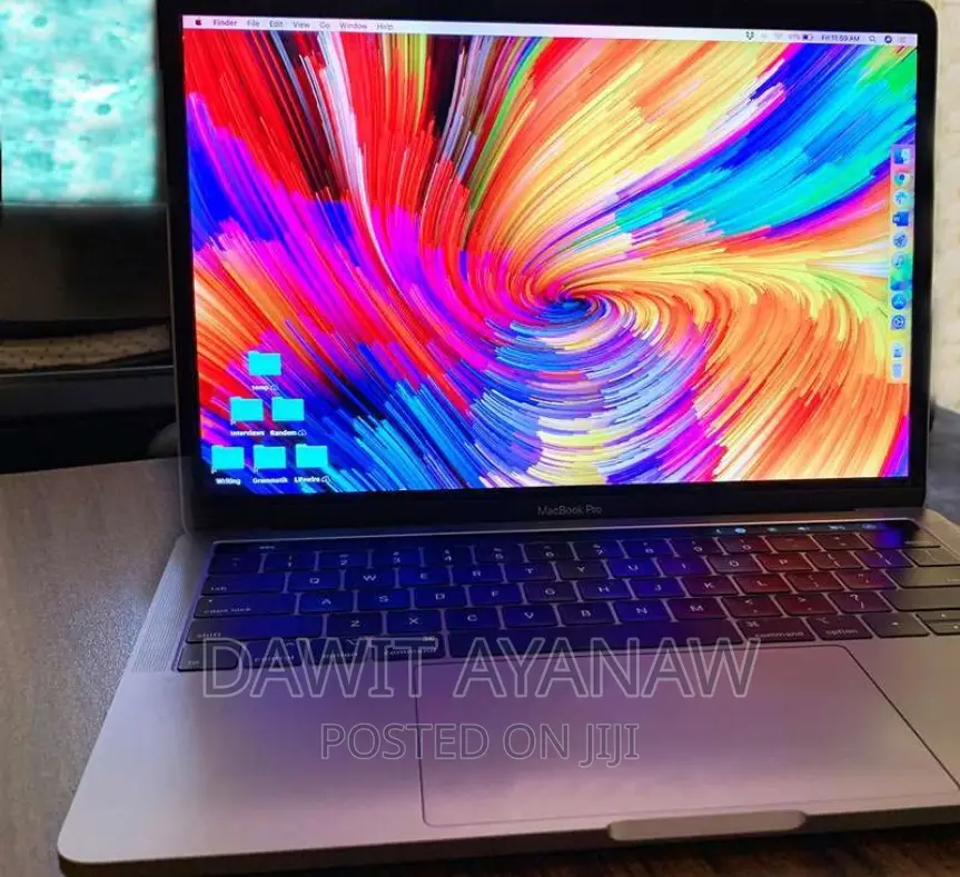 New Laptop Apple MacBook Pro 2019 8GB Intel Core I5 SSD 256GB