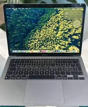 New Laptop Apple MacBook Pro M1 8GB Apple M1 SSD 256GB