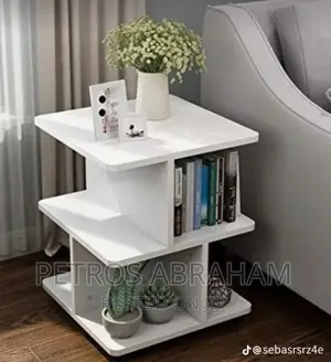 Simple Shelf ( ጌጣ ጌጥ ማስቀመጫ )