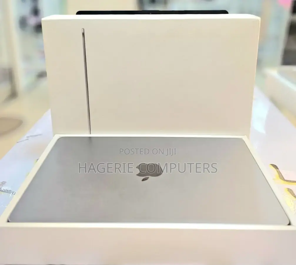 New Laptop Apple MacBook Air 2022 M2 8GB Apple M2 SSD 256GB