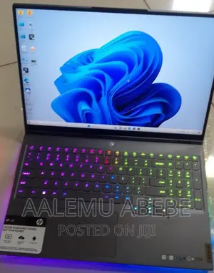 New Laptop Lenovo Legion 7 32GB AMD Ryzen 9 SSD 1T