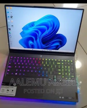 New Laptop Lenovo Legion 7 32GB AMD Ryzen 9 SSD 1T