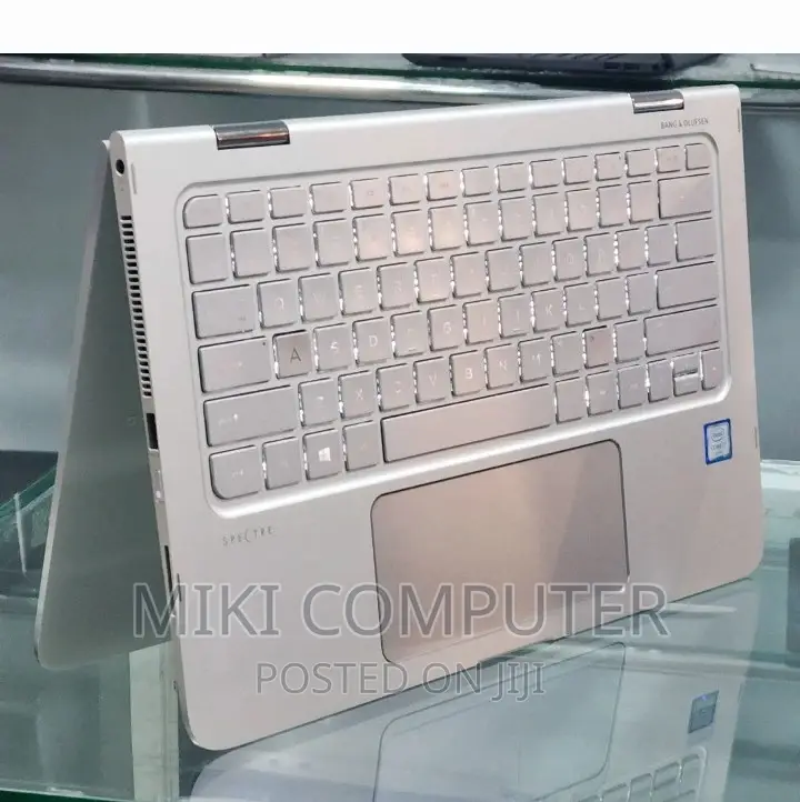 New Laptop HP Spectre X360 8GB Intel Core I7 SSD 512GB