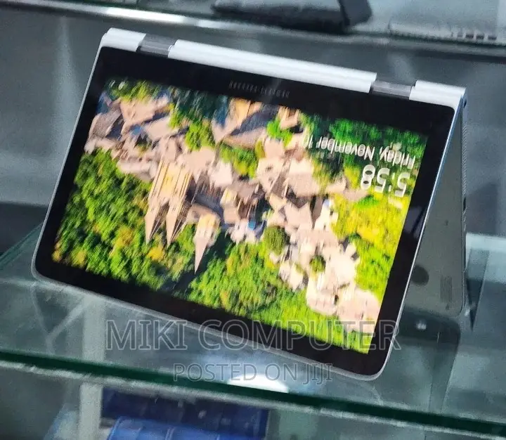 New Laptop HP Spectre X360 8GB Intel Core I7 SSD 512GB