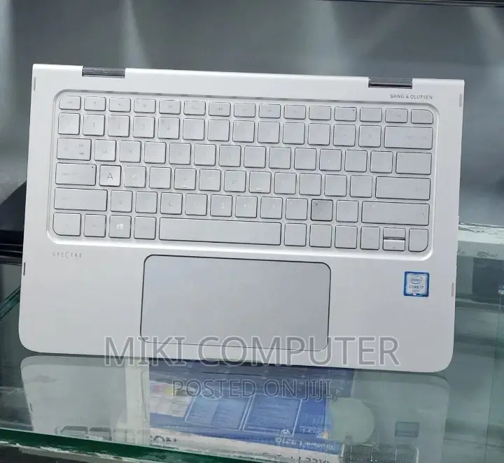 New Laptop HP Spectre X360 8GB Intel Core I7 SSD 512GB
