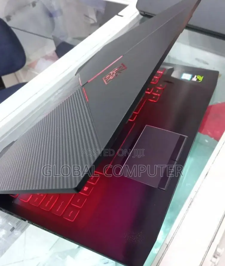 New Laptop HP Omen X 17t 8GB Intel Core I7 HDD+SSD 1T