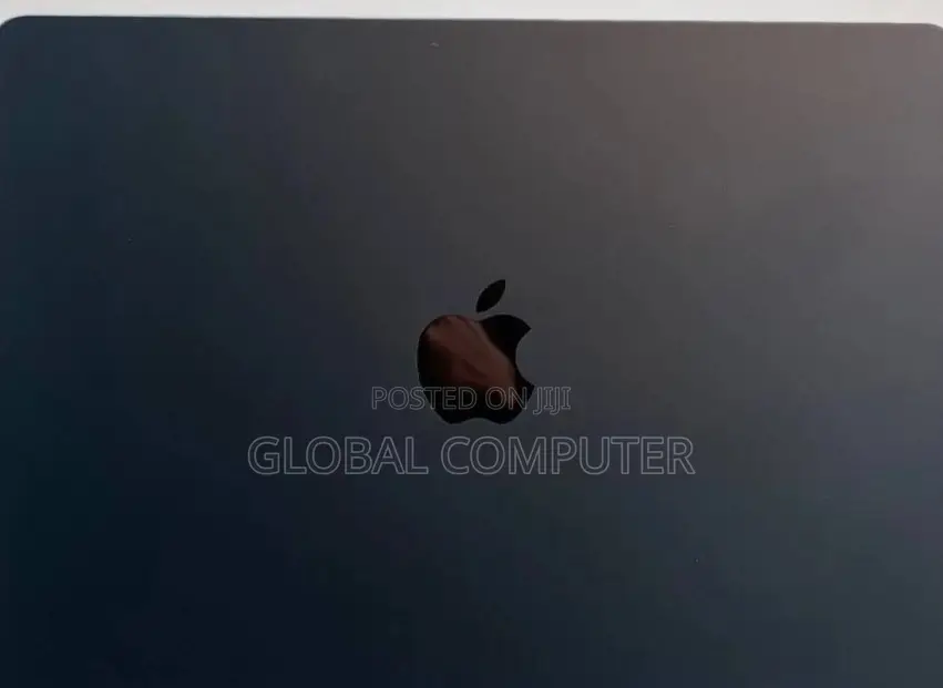 New Laptop Apple MacBook Air 2022 M2 8GB Apple M2 SSD 256GB